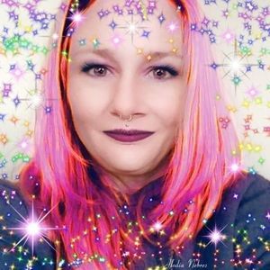 Meet your Posher, Shawna